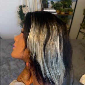 Stylish Black and Blonde Women's Wig